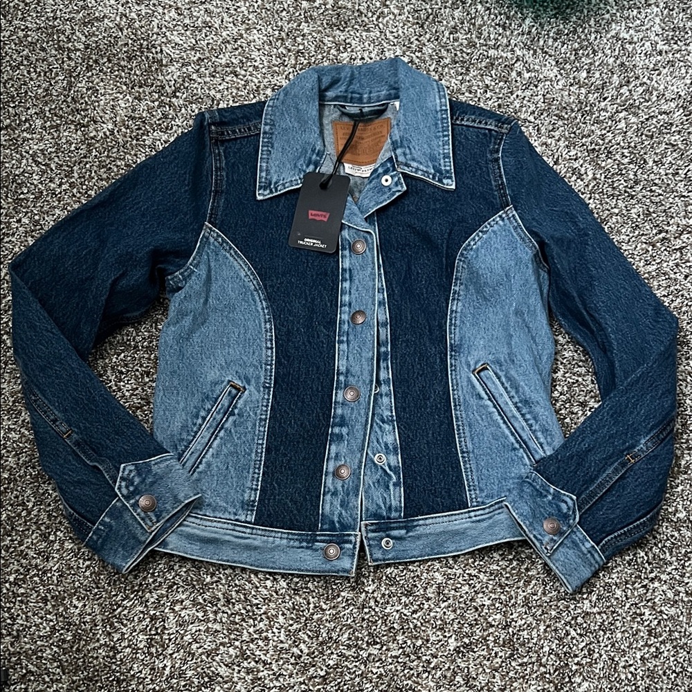 Levi's Women's Two-Tone Denim Jacket